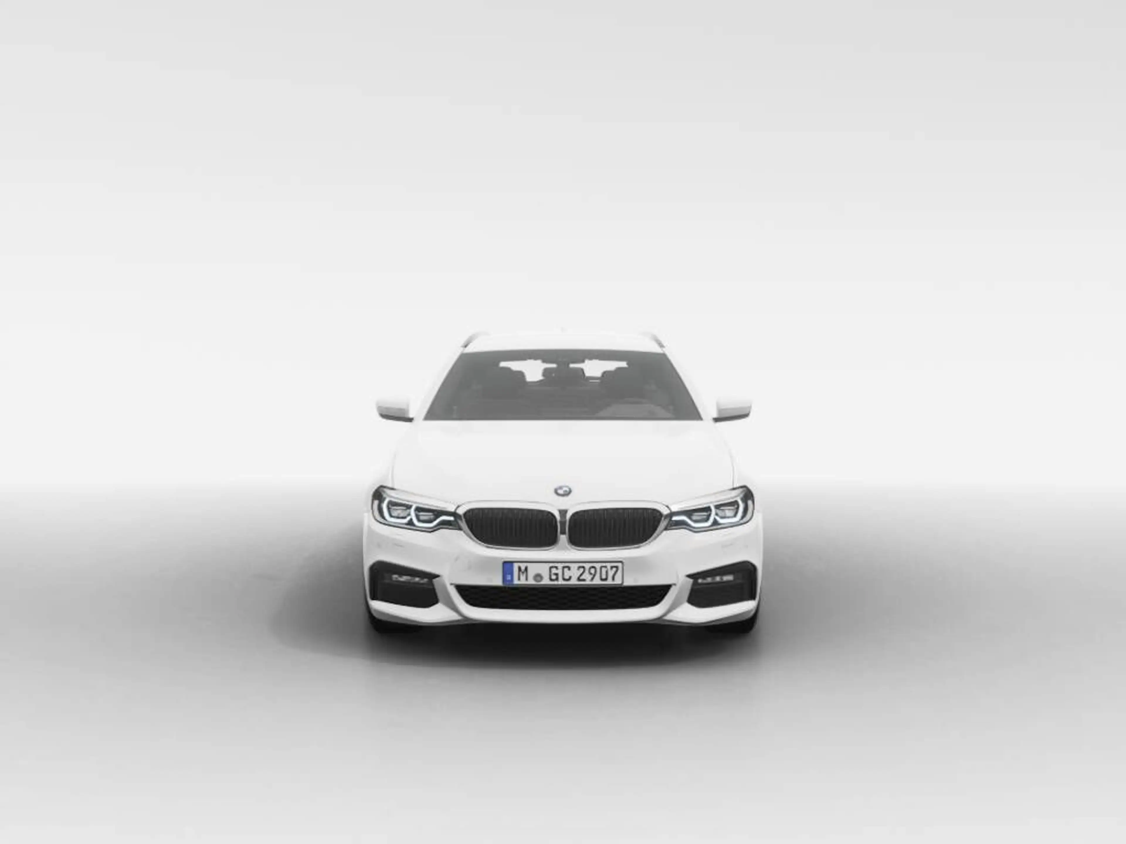 BMW 525 d Touring M-Sport DrvAss AHK Carplay Komfortsitz — photo 4