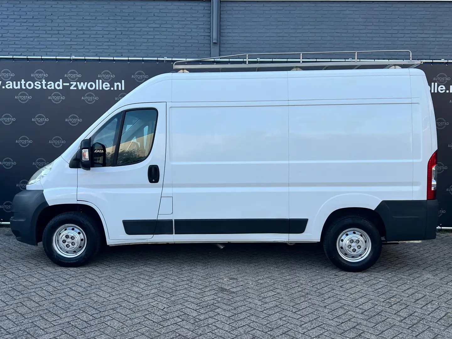 Peugeot Boxer 330 2.2 HDI L2H2 NL-Auto/1ste Eigenaar/NAP/APK/Air Wit - 2