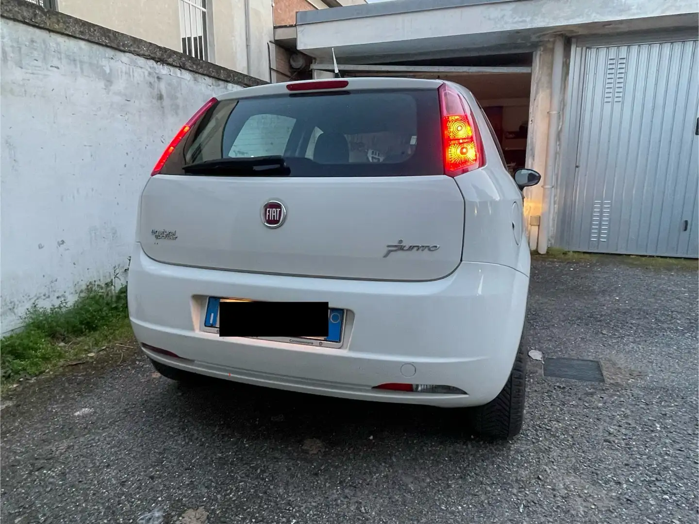 Fiat Grande Punto 5p 1.4 natural power Actual 77cv - 2