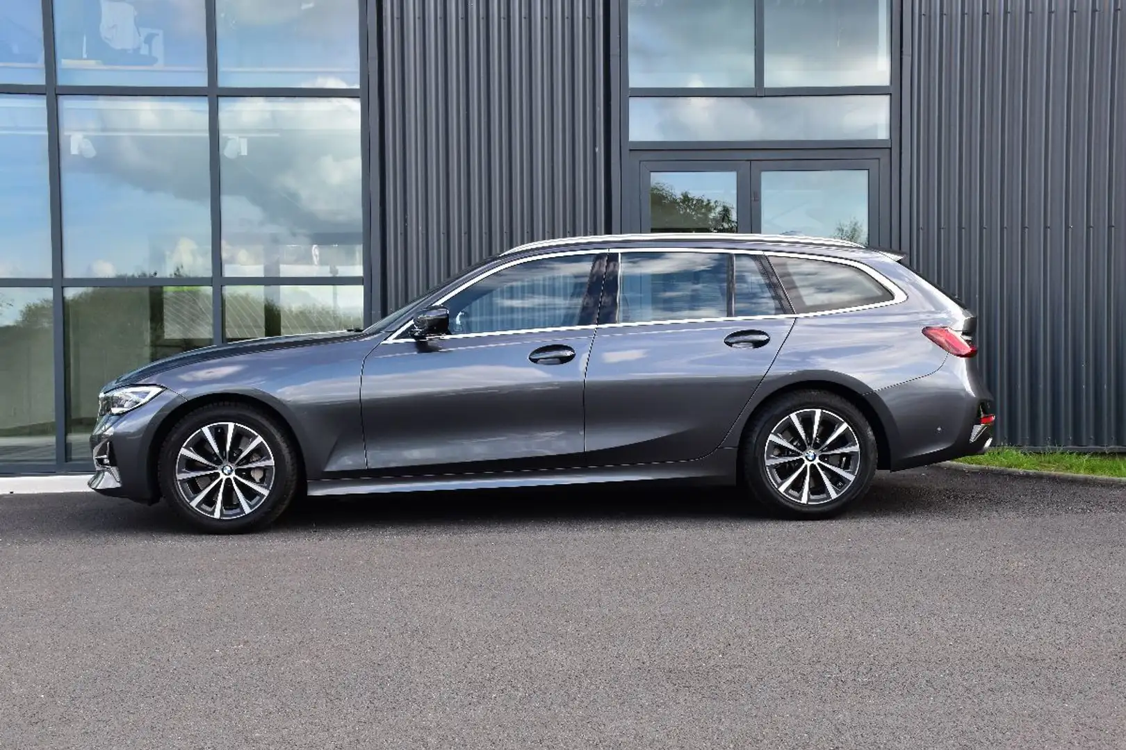 BMW 330 Touring (G21) 330I 258 LUXURY BVA8 Gris - 2