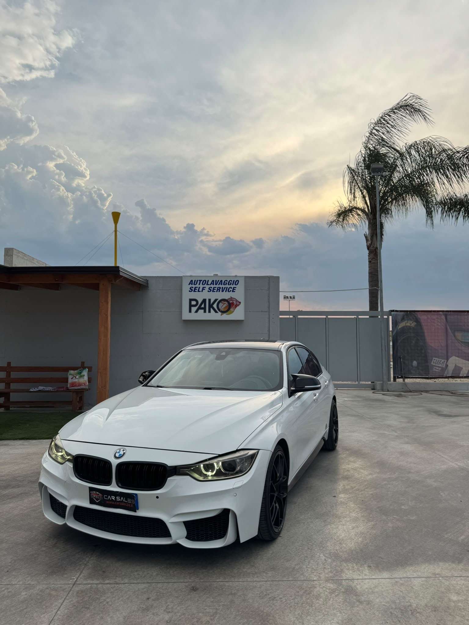 BMW 320