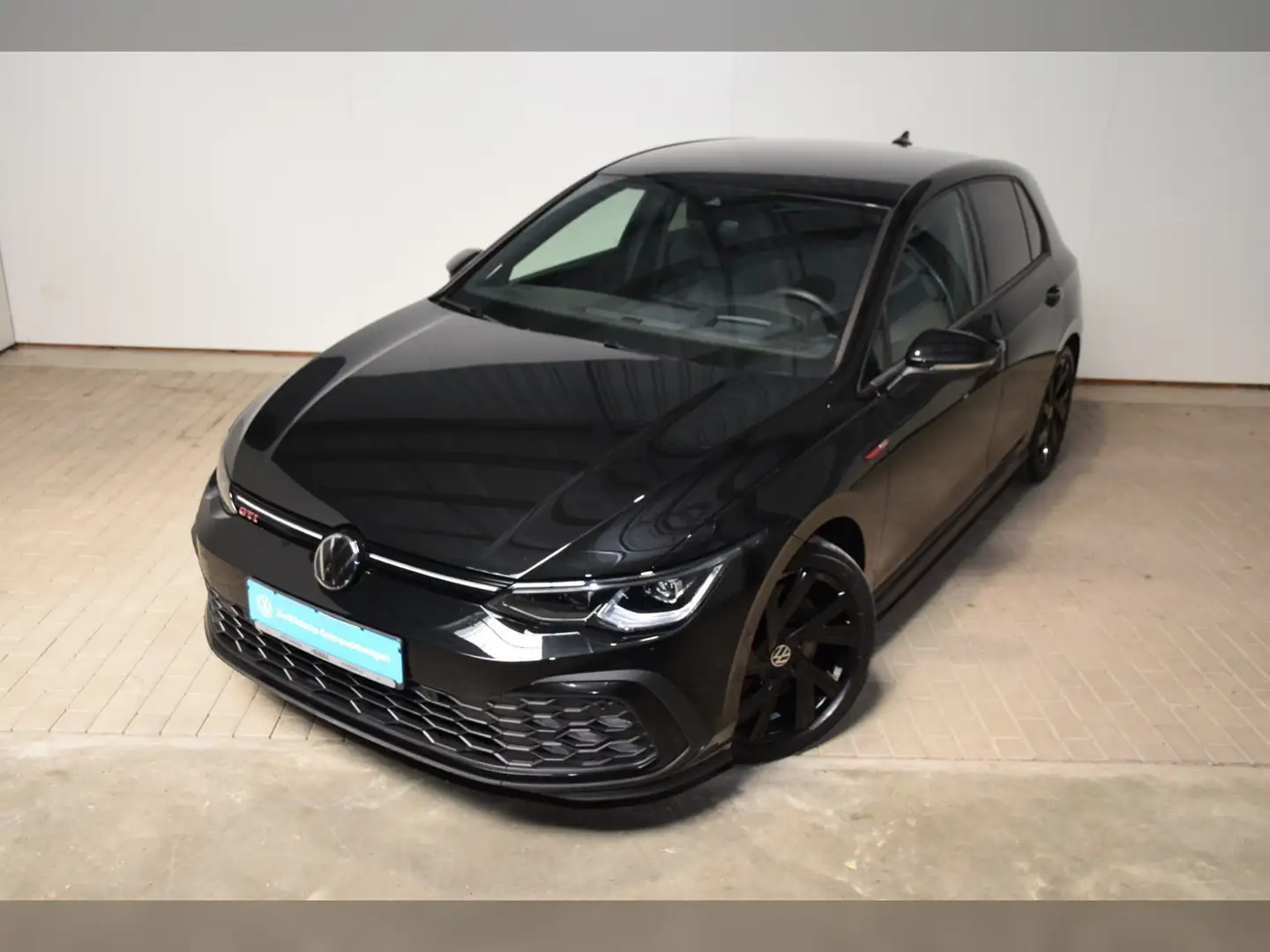 Volkswagen Golf VIII GTI DSG AHK - HUD - Standheiz. - RearView Negro - 2