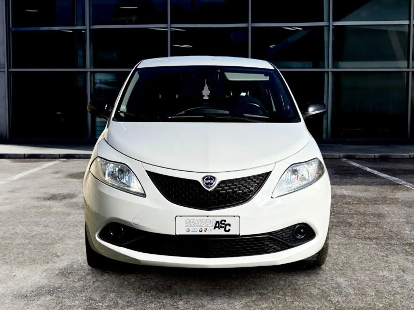 Lancia Ypsilon Ypsilon 1.2 Gold ecochic Gpl 69cv my19 Argent - 2