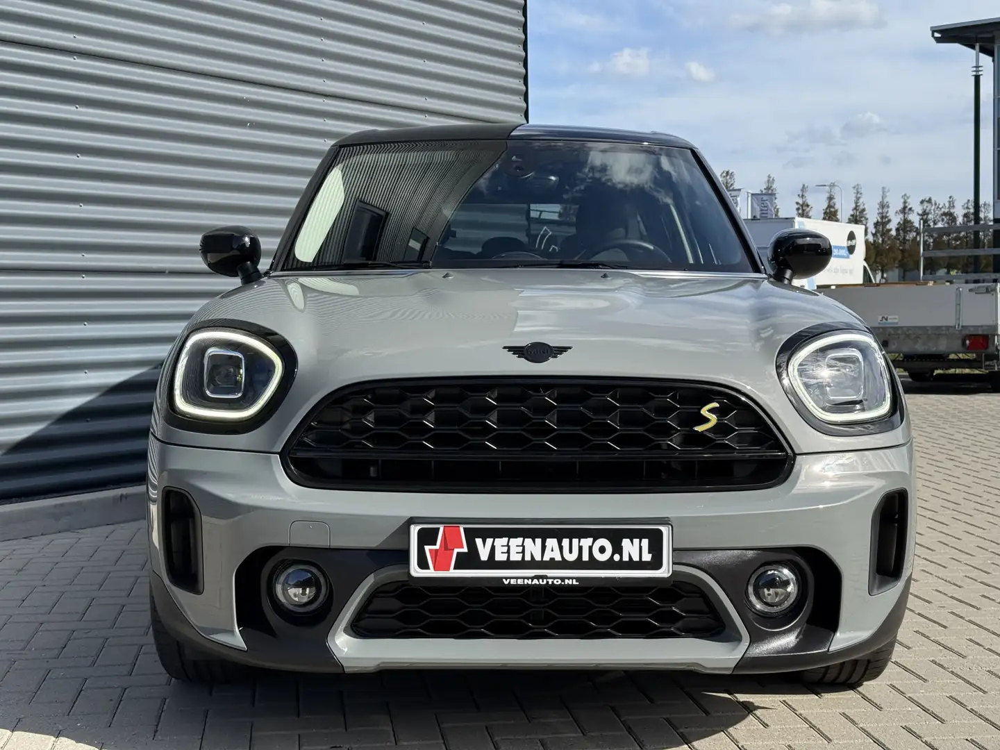MINI Cooper SE Countryman 2.0 ALL4 Camera/Apple Grau - 2