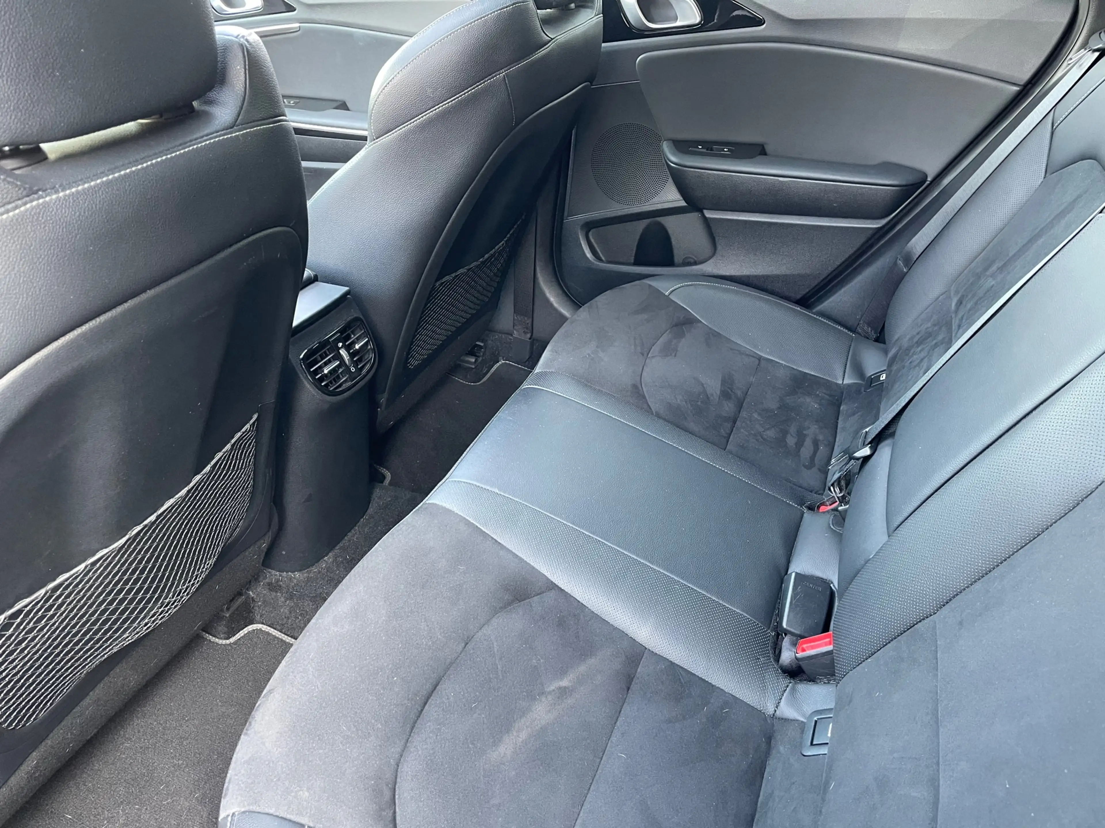 Kia ProCeed / pro_cee'd 1.5 T-GDI GT-PlusLine 1E EIG ORG NL DEALEROND|PANO — photo 8