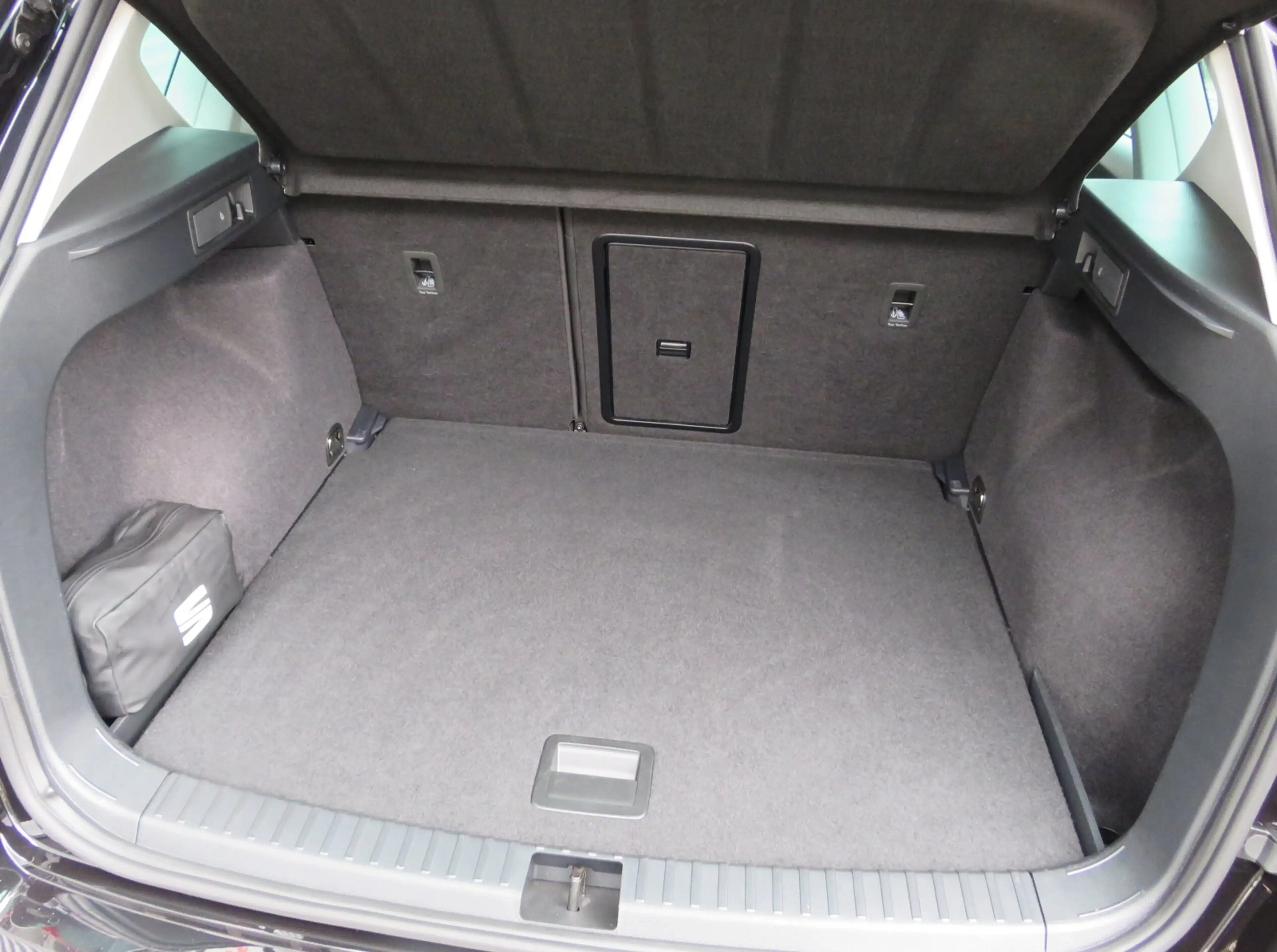 SEAT Ateca 1.5 TSI DSG Style AHK/NAVI/ACC/LED — photo 11