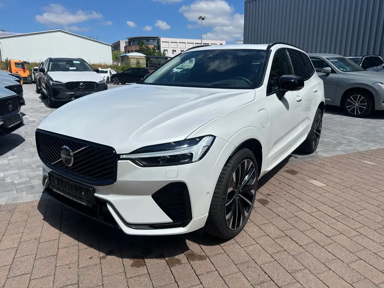 Volvo XC60 2025