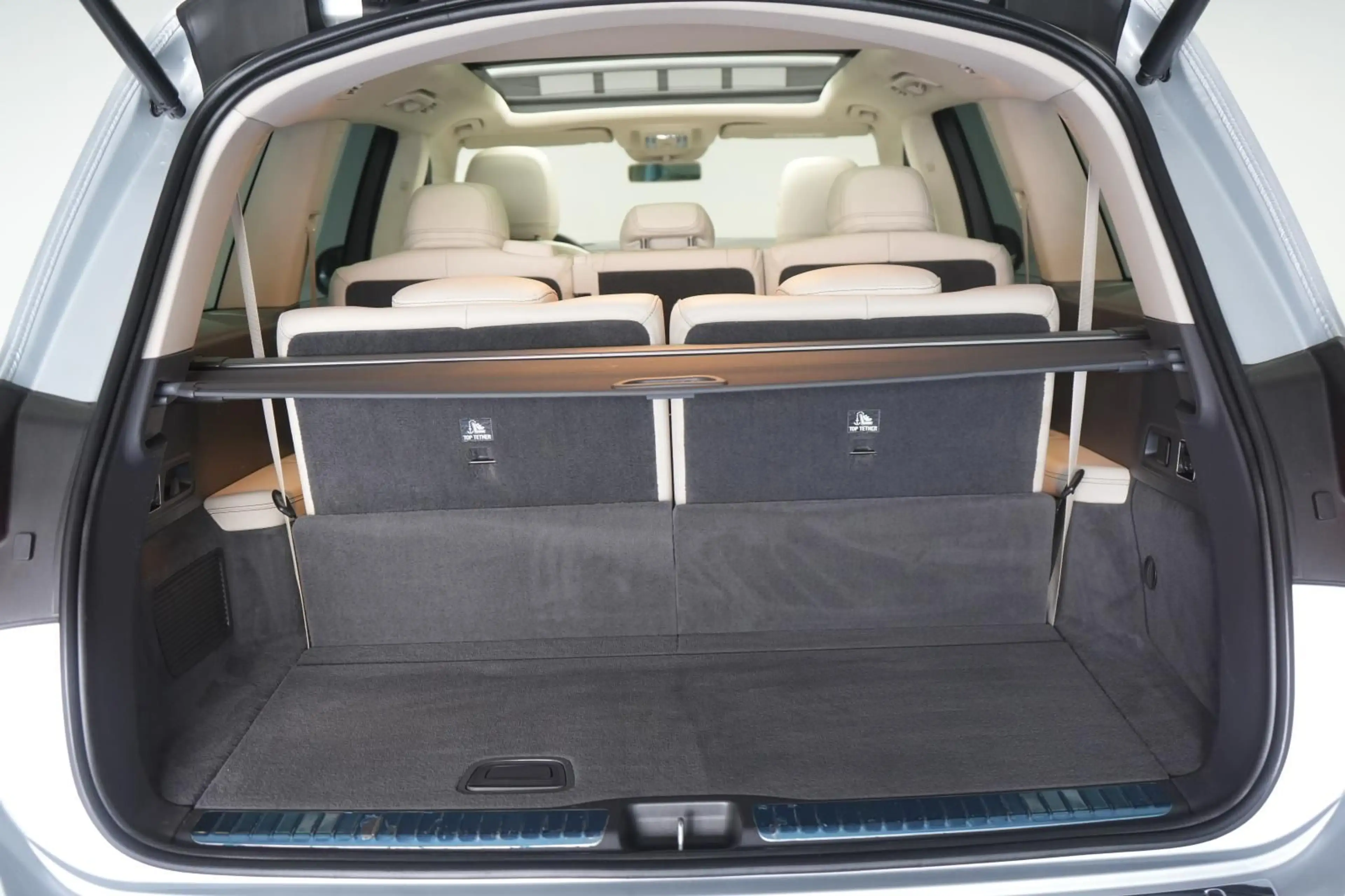 Mercedes-Benz GLS 350 d 4Matic 9G-Tronic AMG Leder/Distronic/H — photo 8