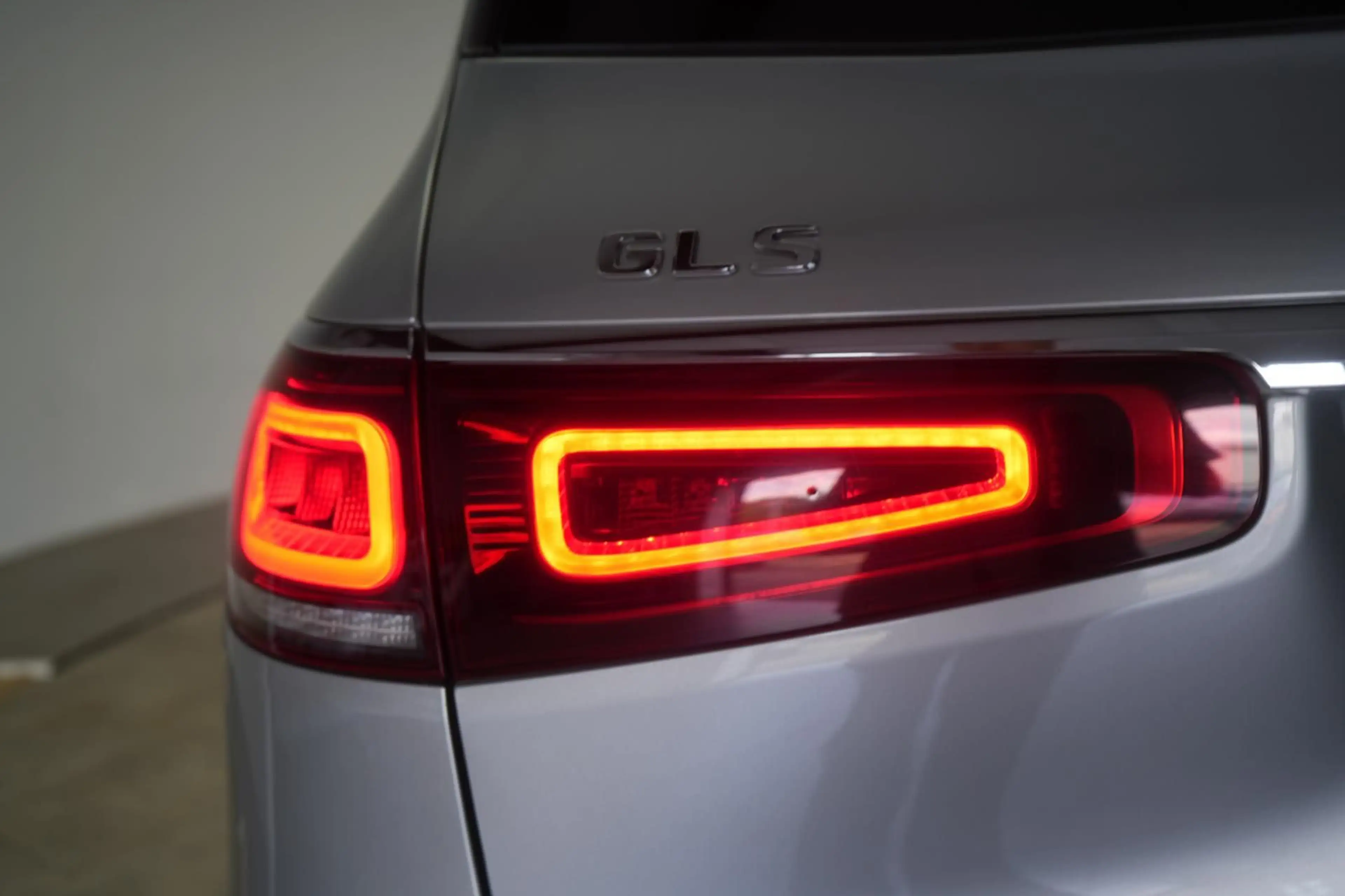 Mercedes-Benz GLS 350 d 4Matic 9G-Tronic AMG Leder/Distronic/H — photo 11