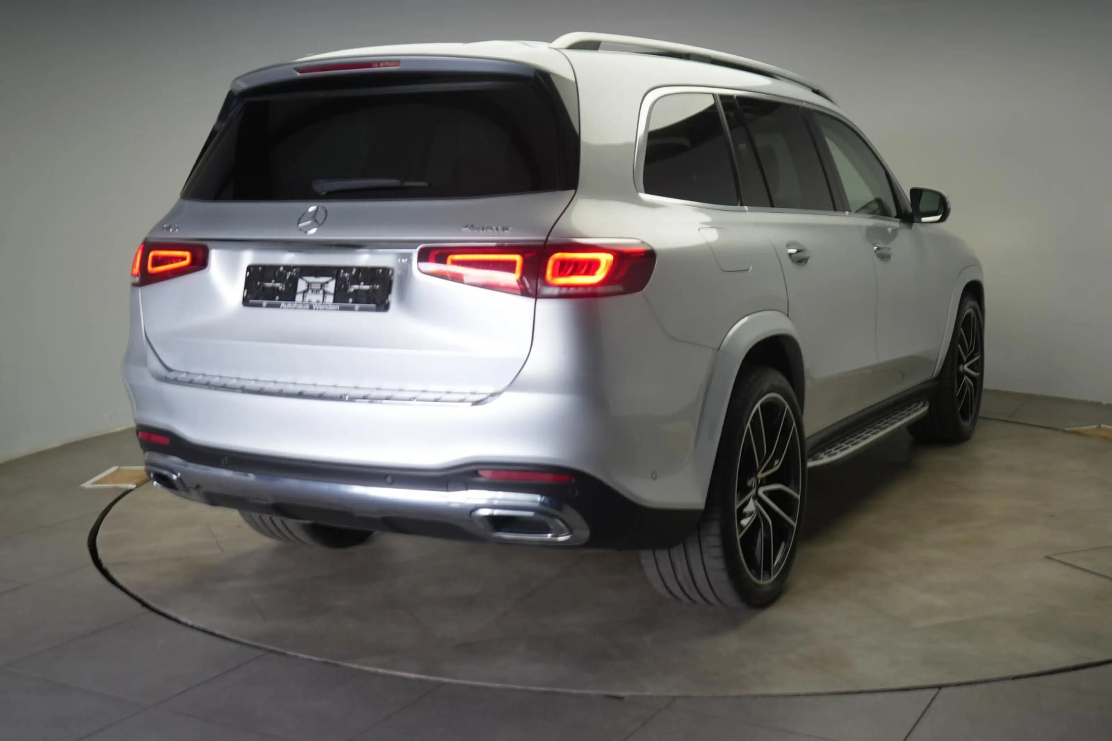 Mercedes-Benz GLS 350 d 4Matic 9G-Tronic AMG Leder/Distronic/H — photo 5