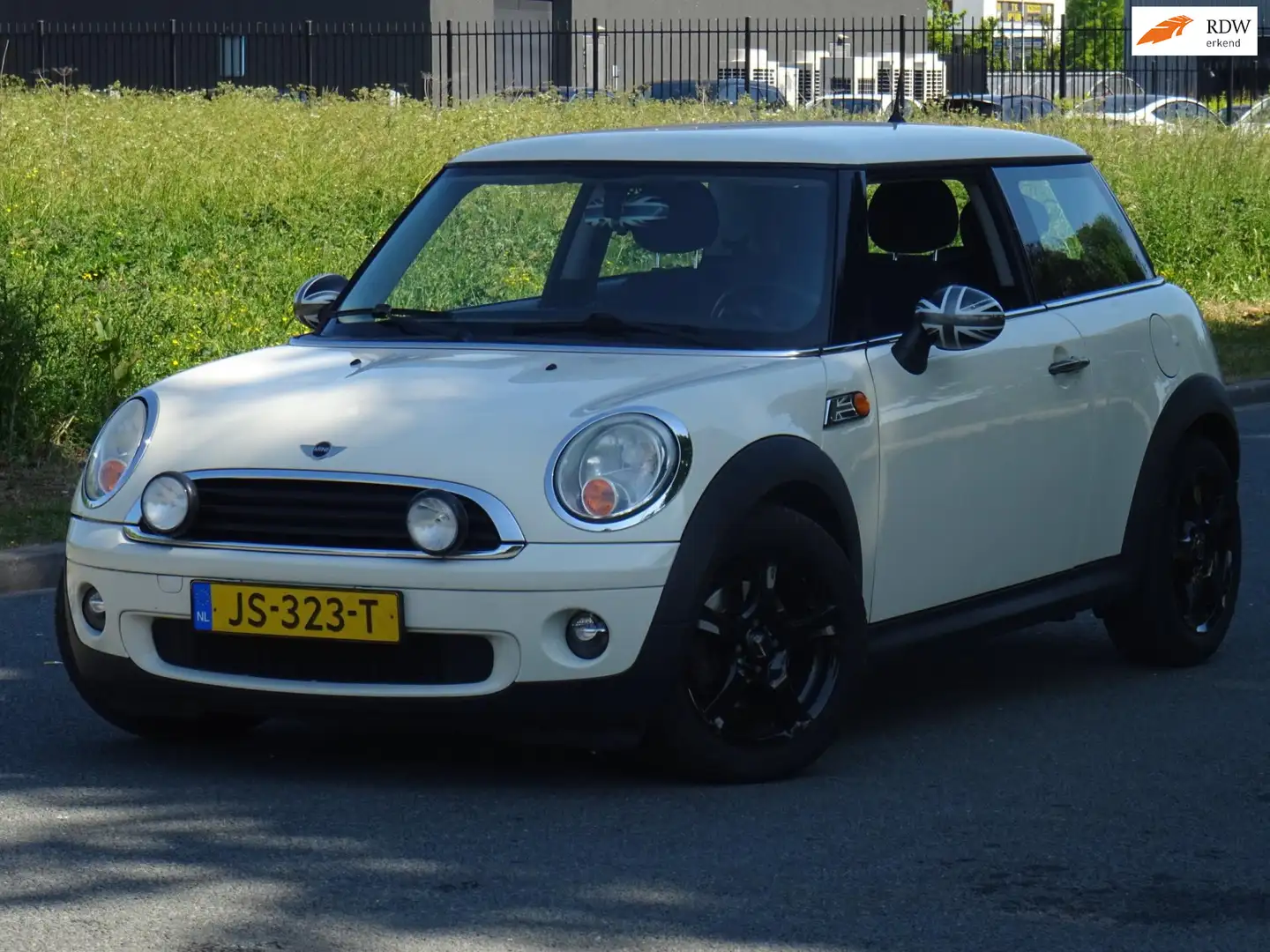 MINI One Mini 1.4 BJ2008 AIRCO/APK 05-2026 Wit - 1