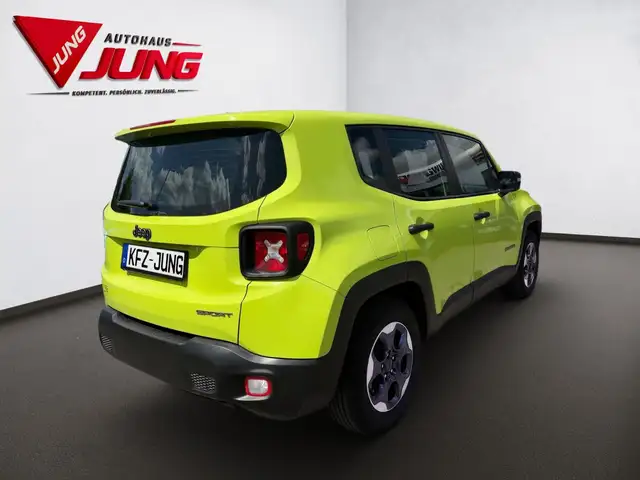 Jeep Renegade view 10