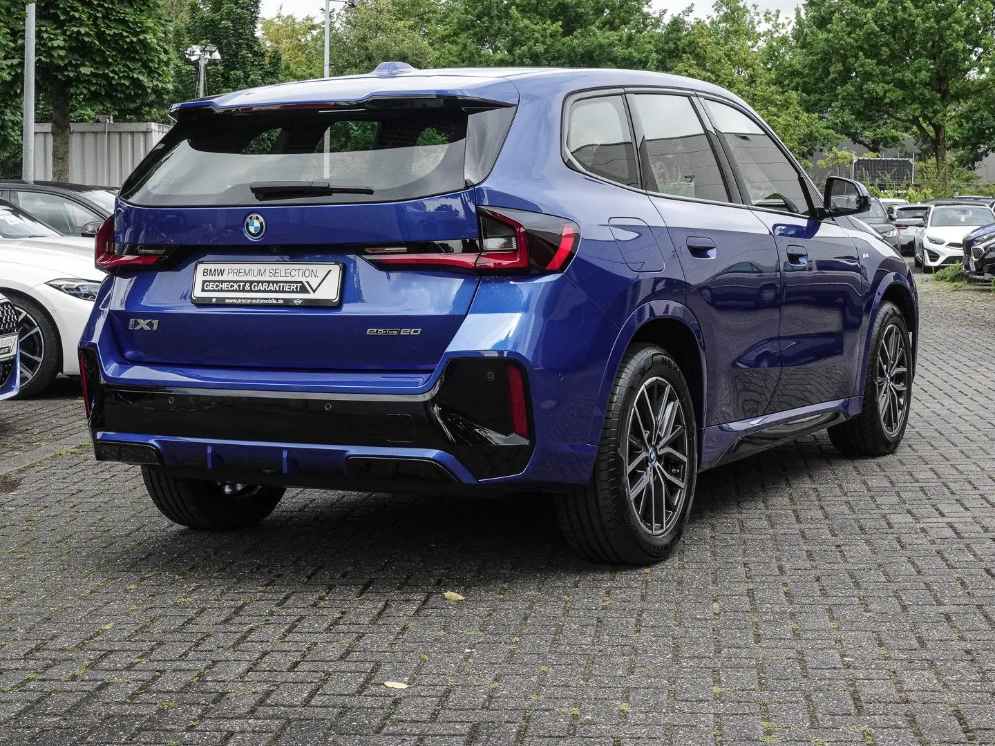 BMW iX1 eDrive20 MSPORT+AHK+HEAD-UP+KOMFORTZUG.+ADAP.LED+ Blu/Azzurro - 2