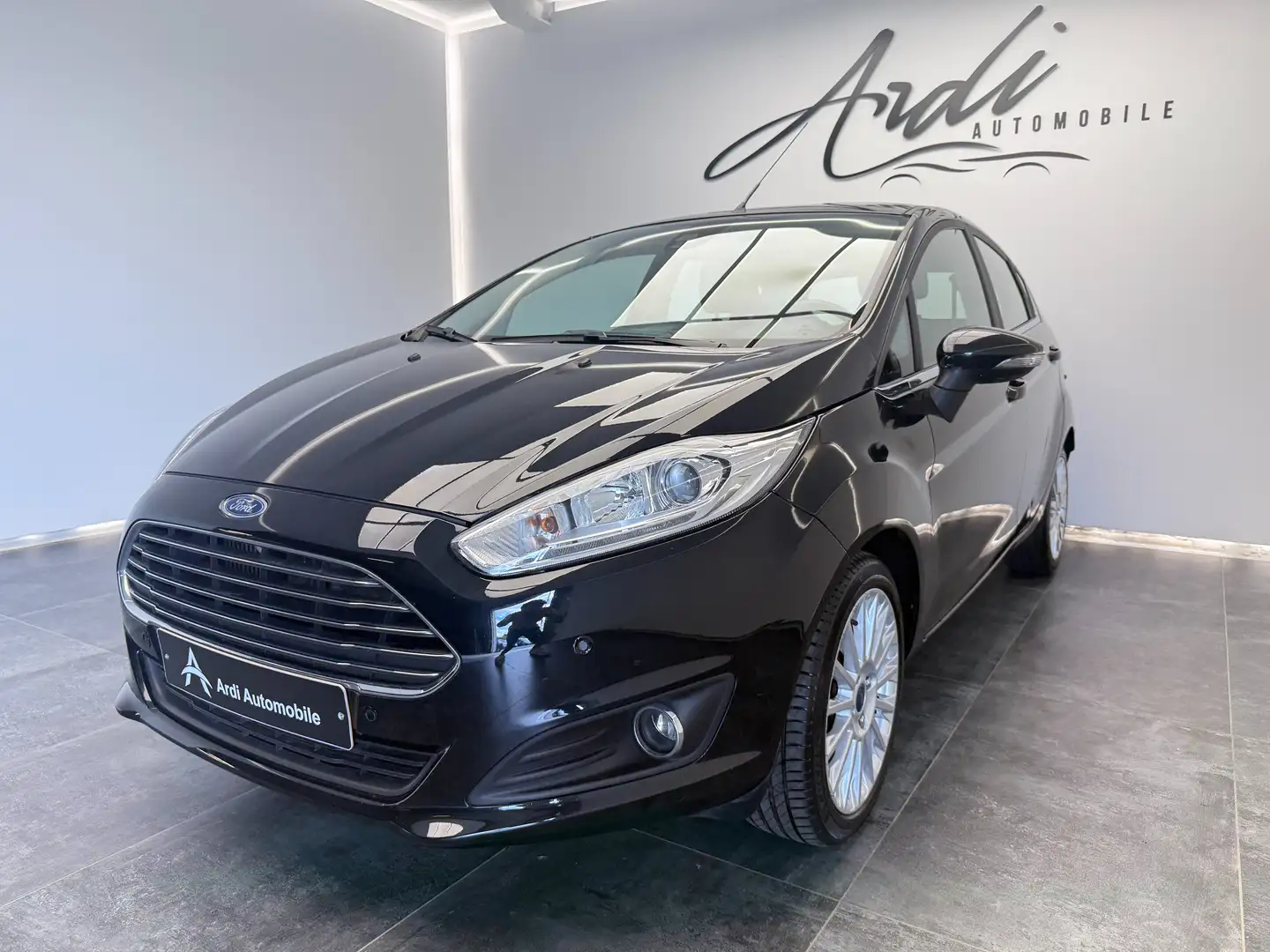 Ford Fiesta 1.0 EcoBoost*LED*AIRCO*BLUETOOTH*1ER PROP*GARANTIE Noir - 1