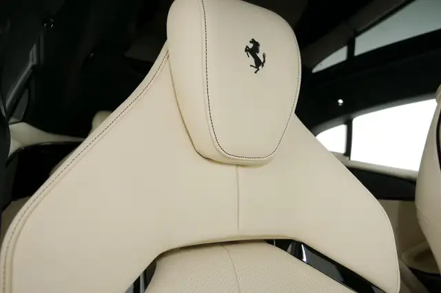 Ferrari Purosangue view 12