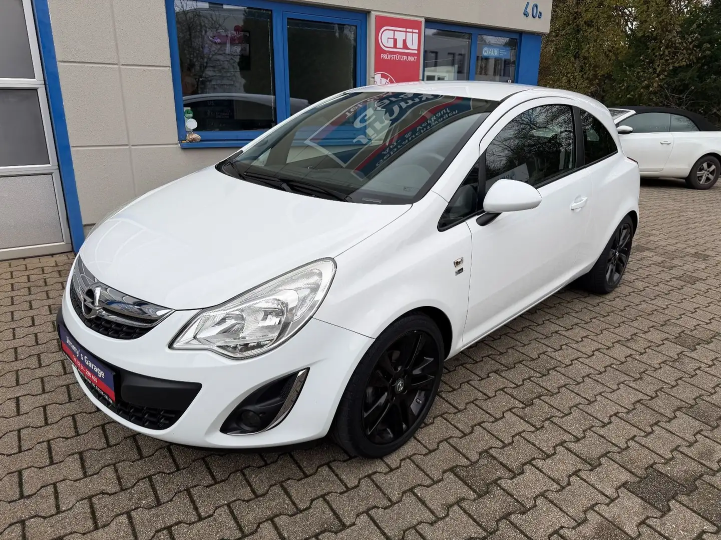 Opel Corsa D 150 Jahre Opel Klima PDC Sitzheizung Wit - 1