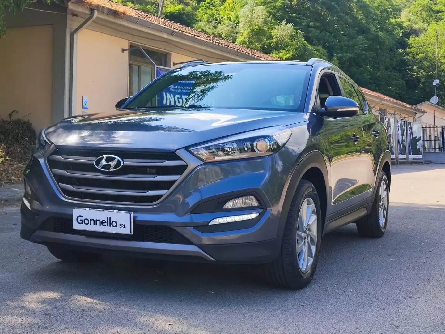 Hyundai TUCSON 1.7 crdi Comfort 2wd 115cv Grigio - 1