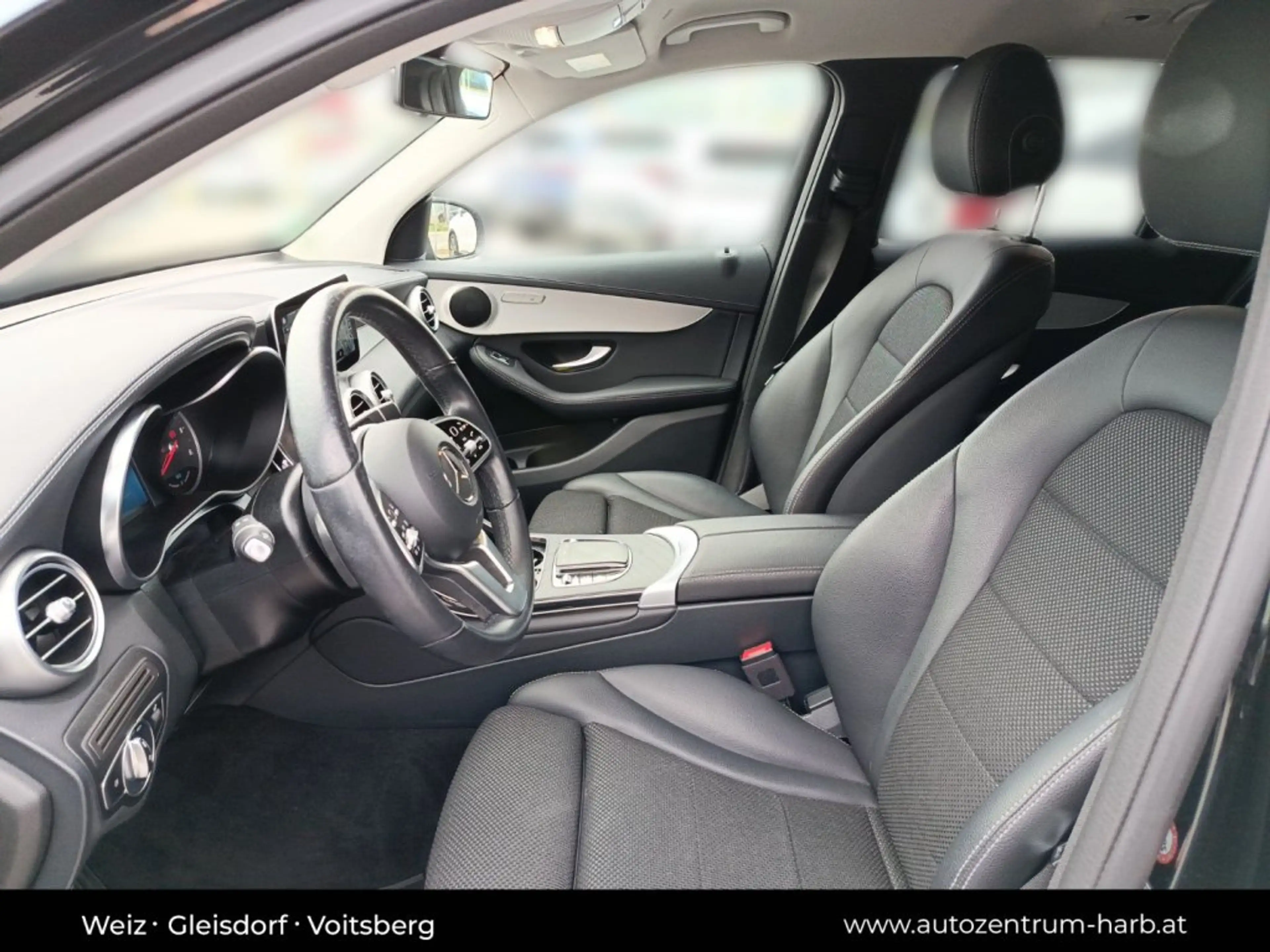 Mercedes-Benz GLC 300 de 4matic — photo 17