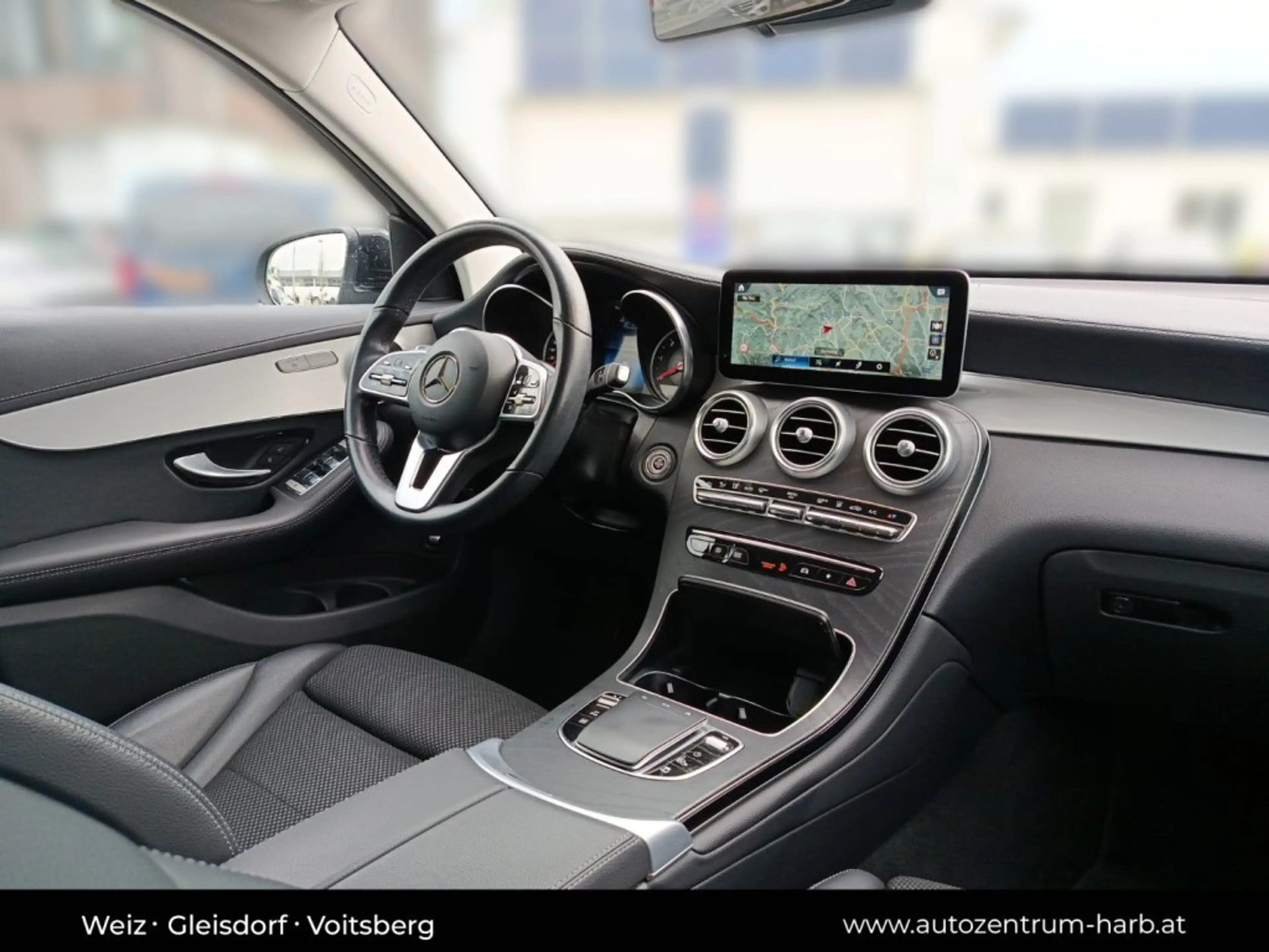 Mercedes-Benz GLC 300 de 4matic — photo 24