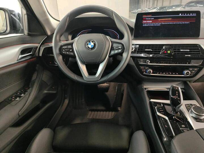 BMW 518 dA Berline **CUIR SPORT-FULL LED-NAVI-PARKING-CAMERA** — photo 6