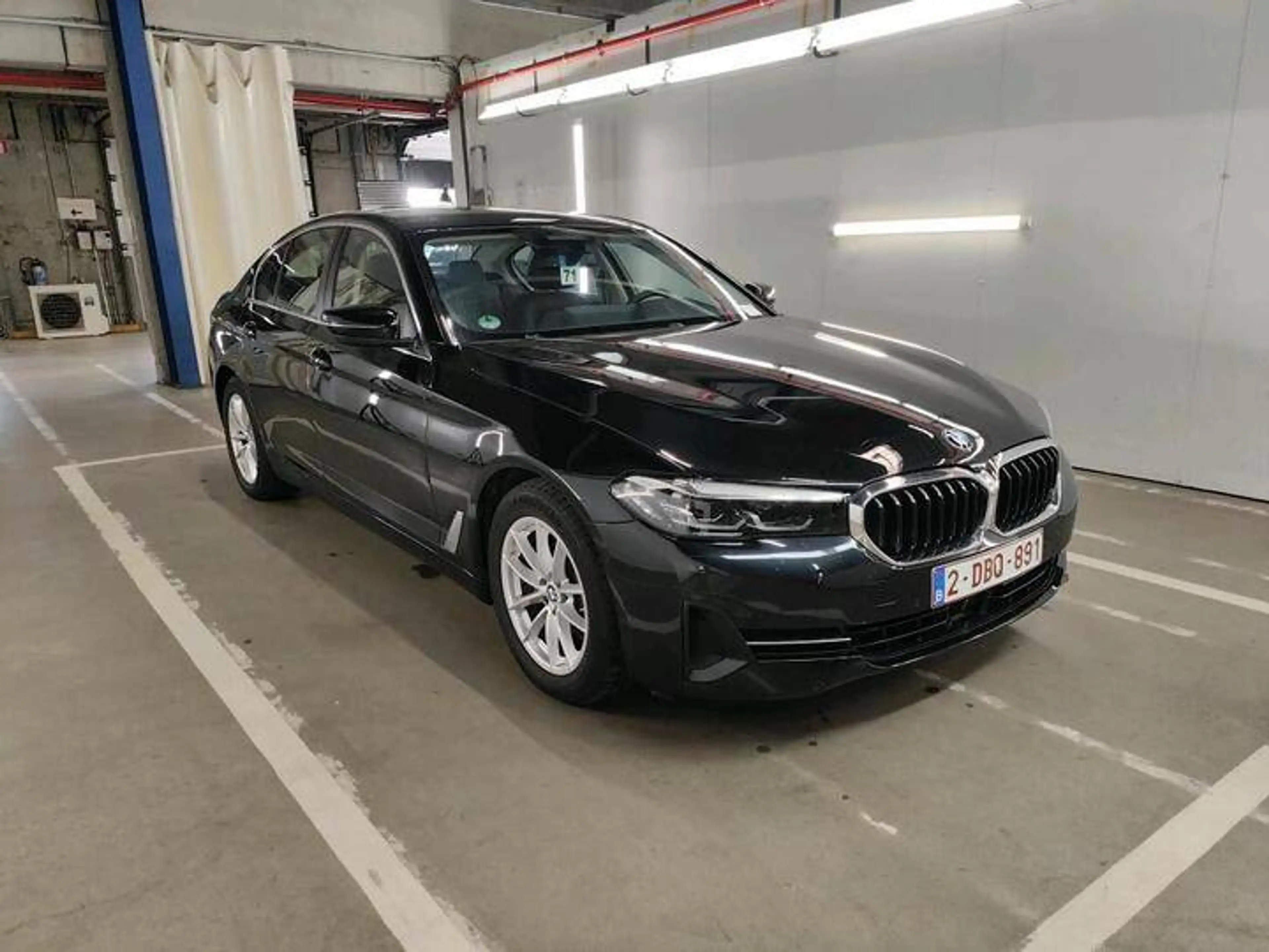BMW 518 dA Berline **CUIR SPORT-FULL LED-NAVI-PARKING-CAMERA** — photo 3