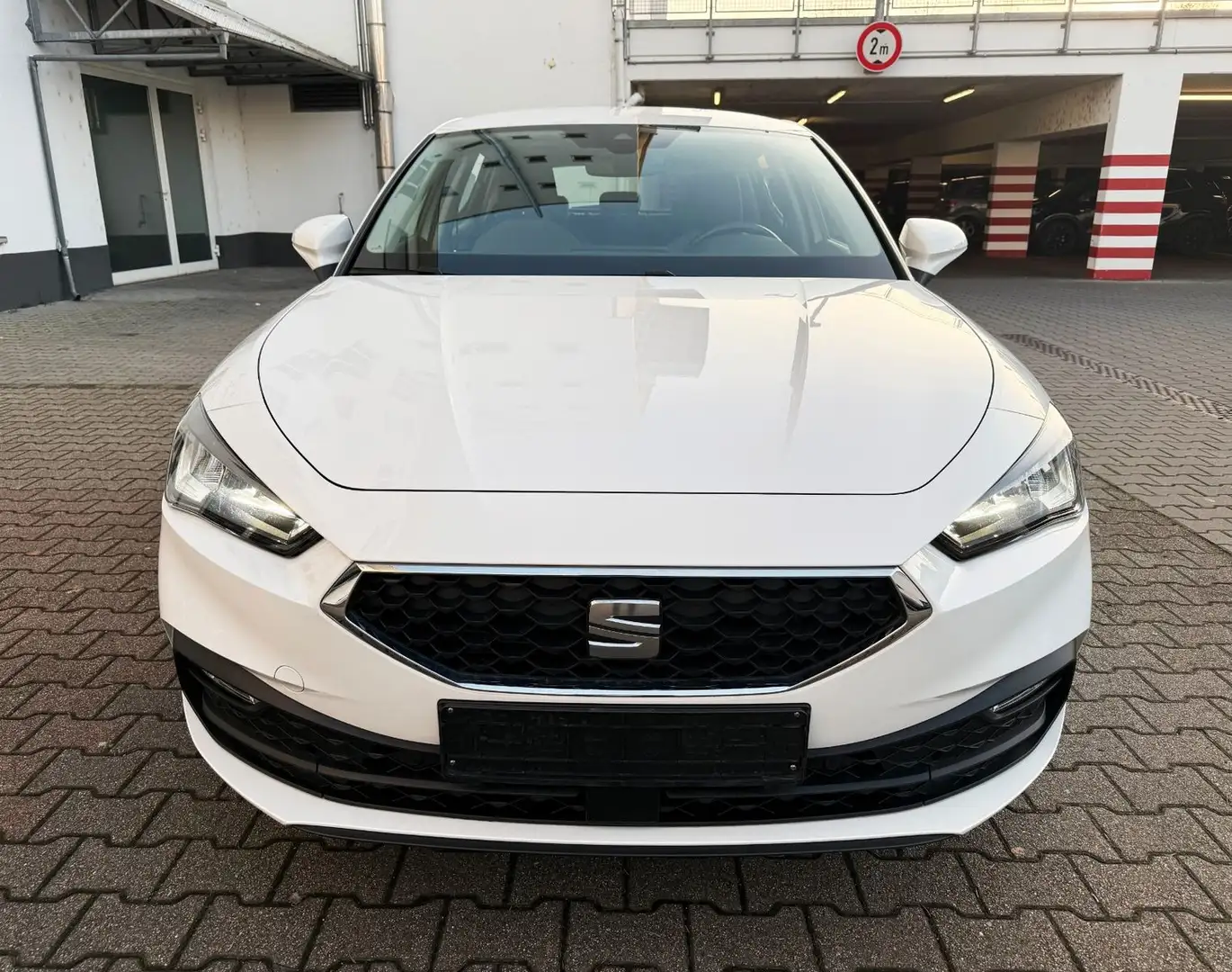 SEAT Leon Style APPLE CARPLAY/VIRTUAL/SHZ/LED/ALLWETT Blanc - 2