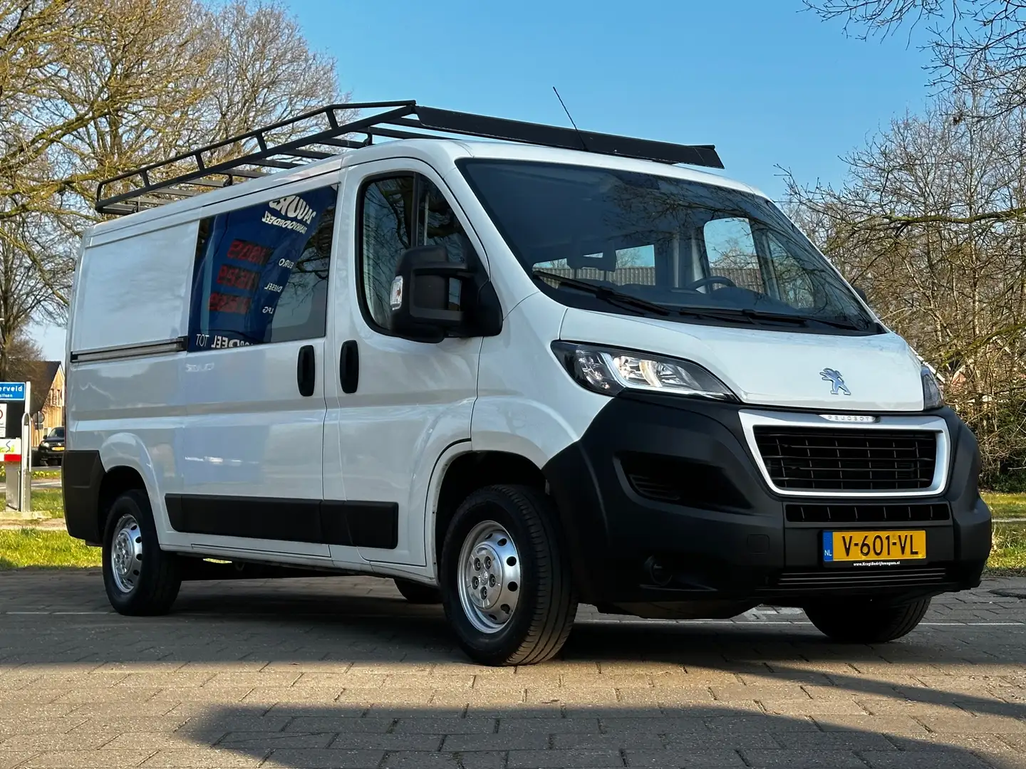 Peugeot Boxer 330 2.0 BlueHDI L2H1 Premium DubbelCabine, Airco, Wit - 2