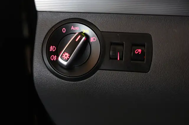 Volkswagen Touran view 13