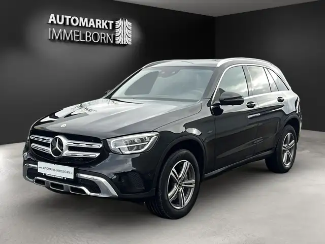 Mercedes-Benz GLC view 4