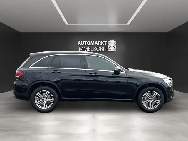Mercedes-Benz GLC view 12
