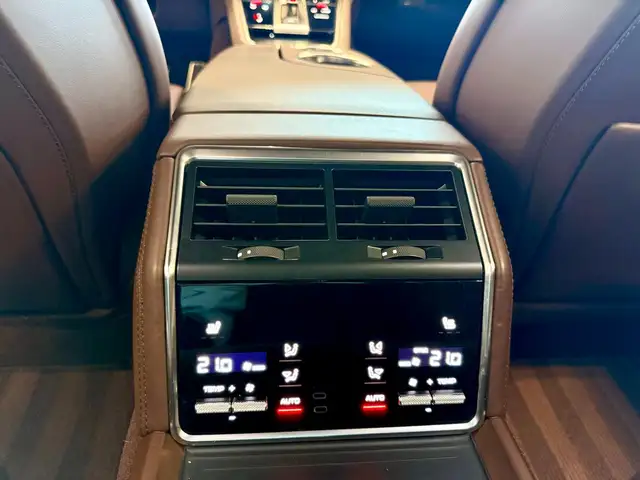 Porsche Panamera view 10