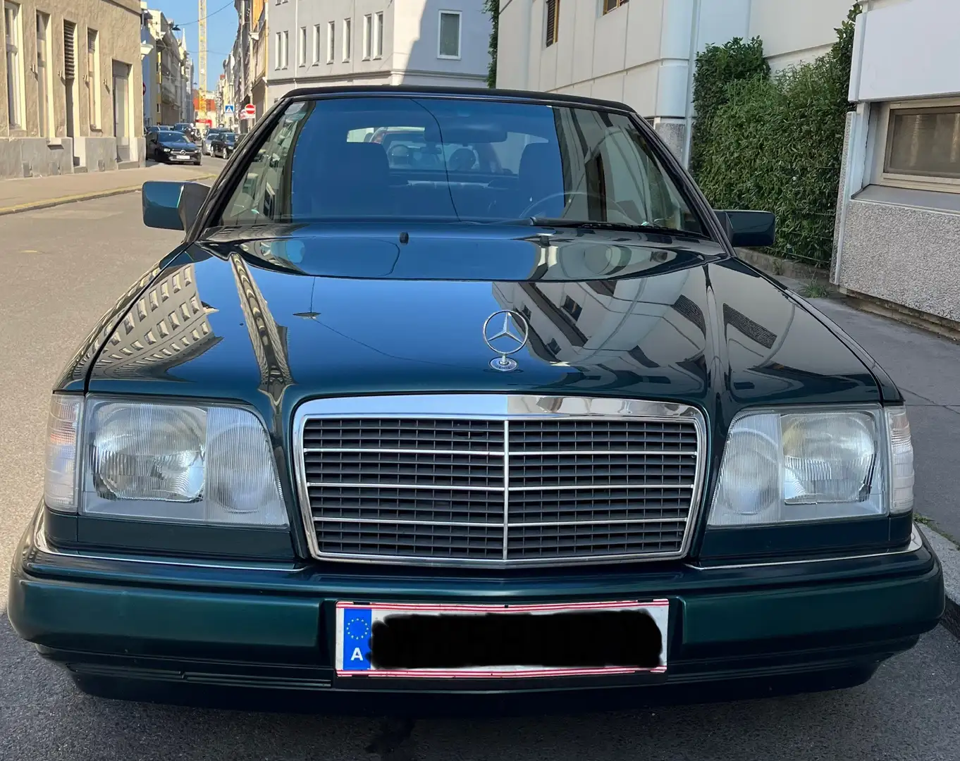 Mercedes-Benz E 220 Cabrio Aut. - 1