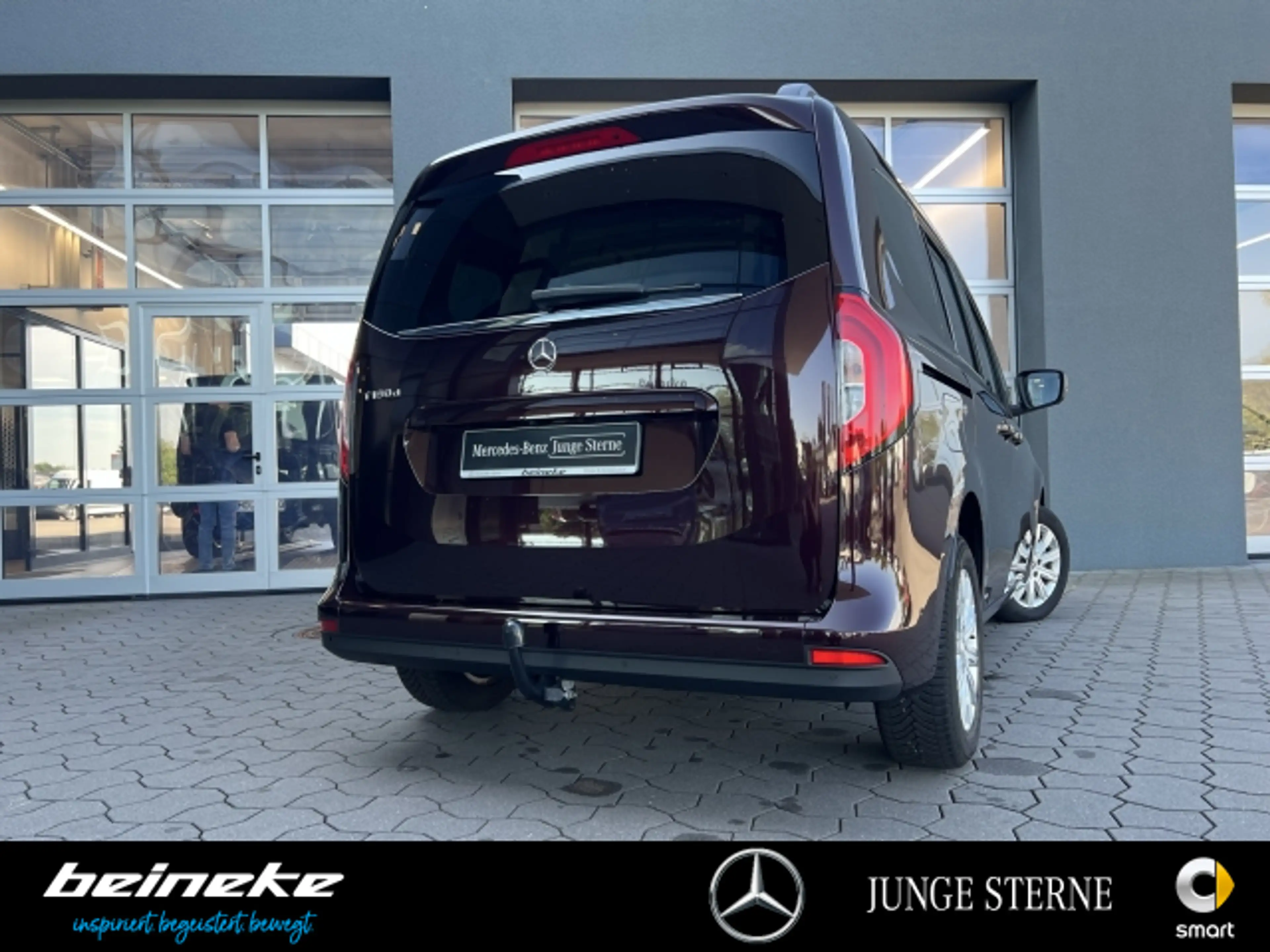 Mercedes-Benz T-Class T 180 d PROGRESSIVE ED. AHK*Navi*LED*RFK*4Season — photo 4