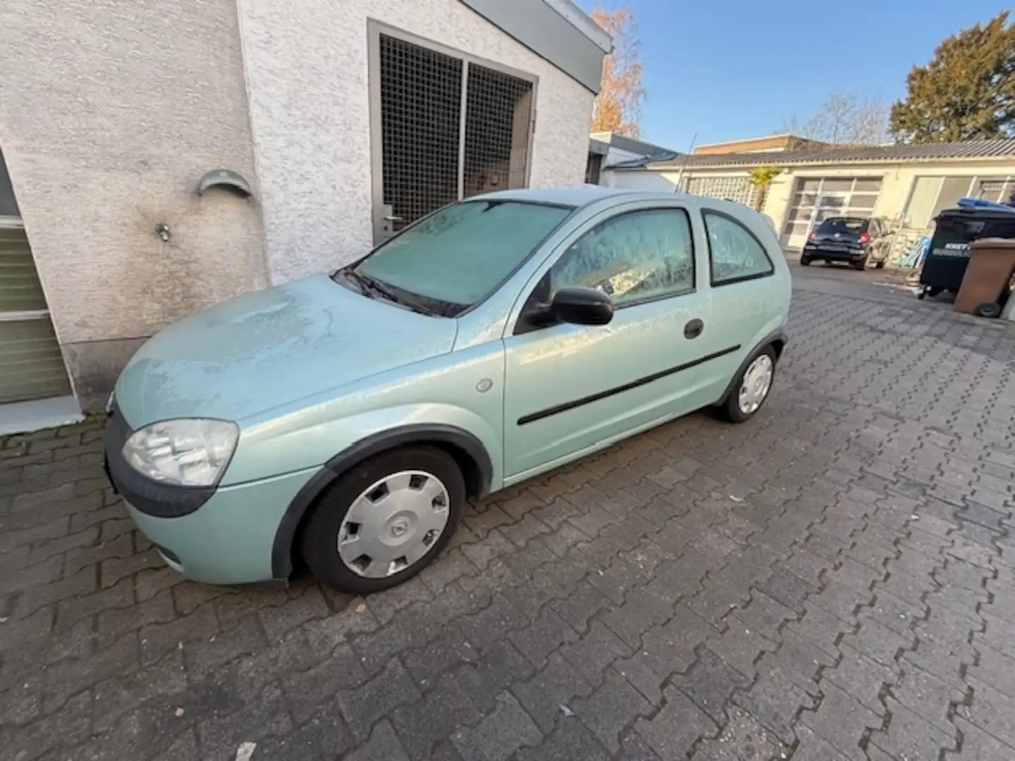Opel Corsa Basis Grün - 2
