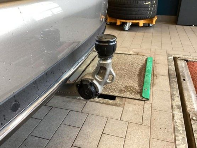 Mercedes-Benz C 220 d/LED/AHK/R-KAMERA/SHZ/NAVI/TEMPOMAT — photo 8
