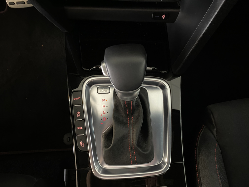 Kia ProCeed / pro_cee'd 1.6 T-GDI GT 205 PK Panoramadak /JBL Sound / stuur — photo 15