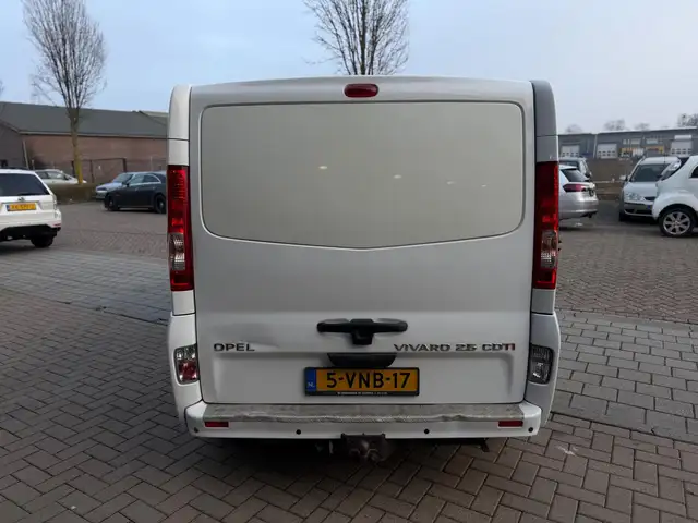 Opel Vivaro view 26