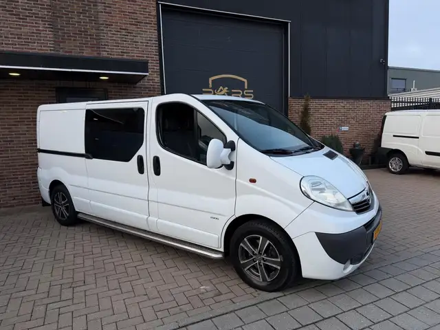 Opel Vivaro view 6