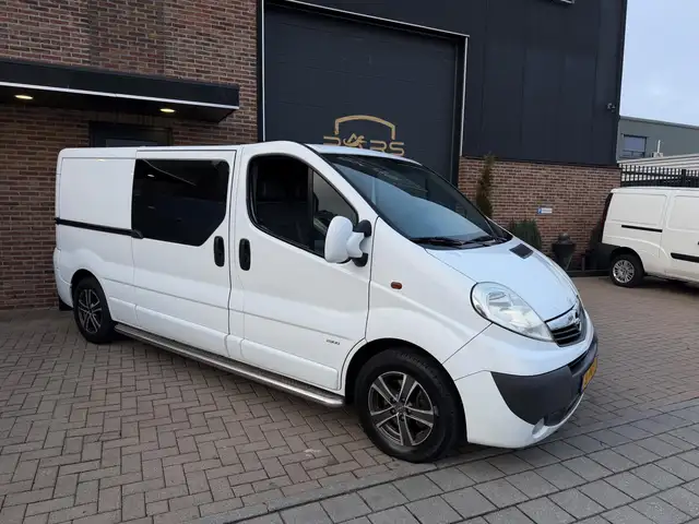 Opel Vivaro view 7