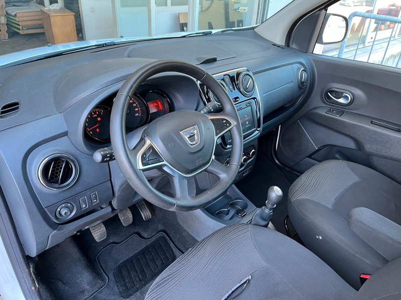 Dacia Lodgy 1.3 Comfort TCe 100 — photo 14
