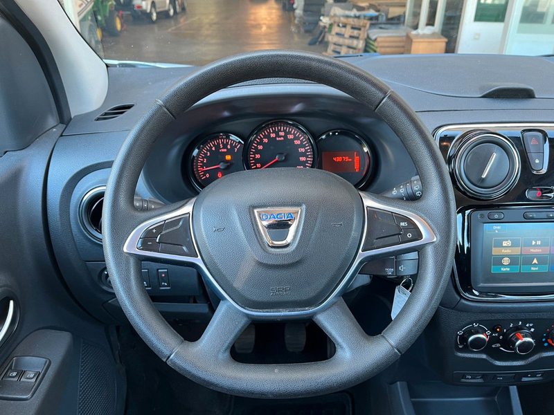 Dacia Lodgy 1.3 Comfort TCe 100 — photo 10