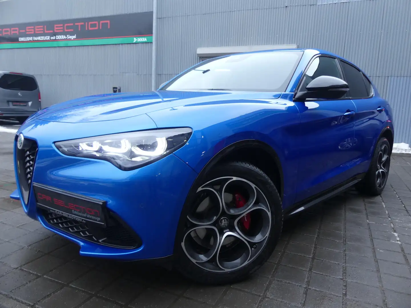 Alfa Romeo Stelvio Veloce 2.0 Turbo Q4 LED/ACC/LEDER Blau - 2