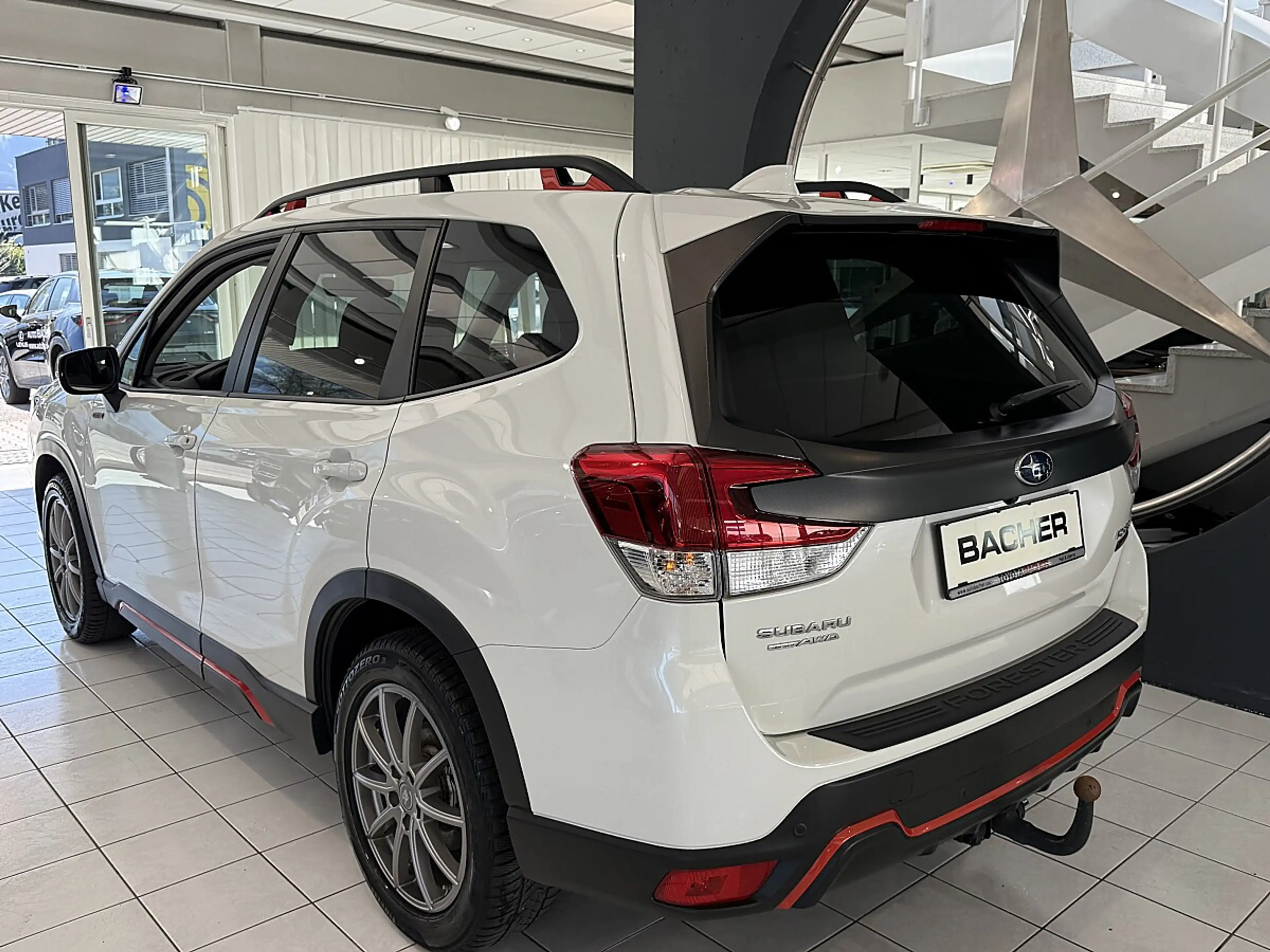 Subaru Forester 2,0i e-Boxer Sport Edition AWD Aut. — photo 4