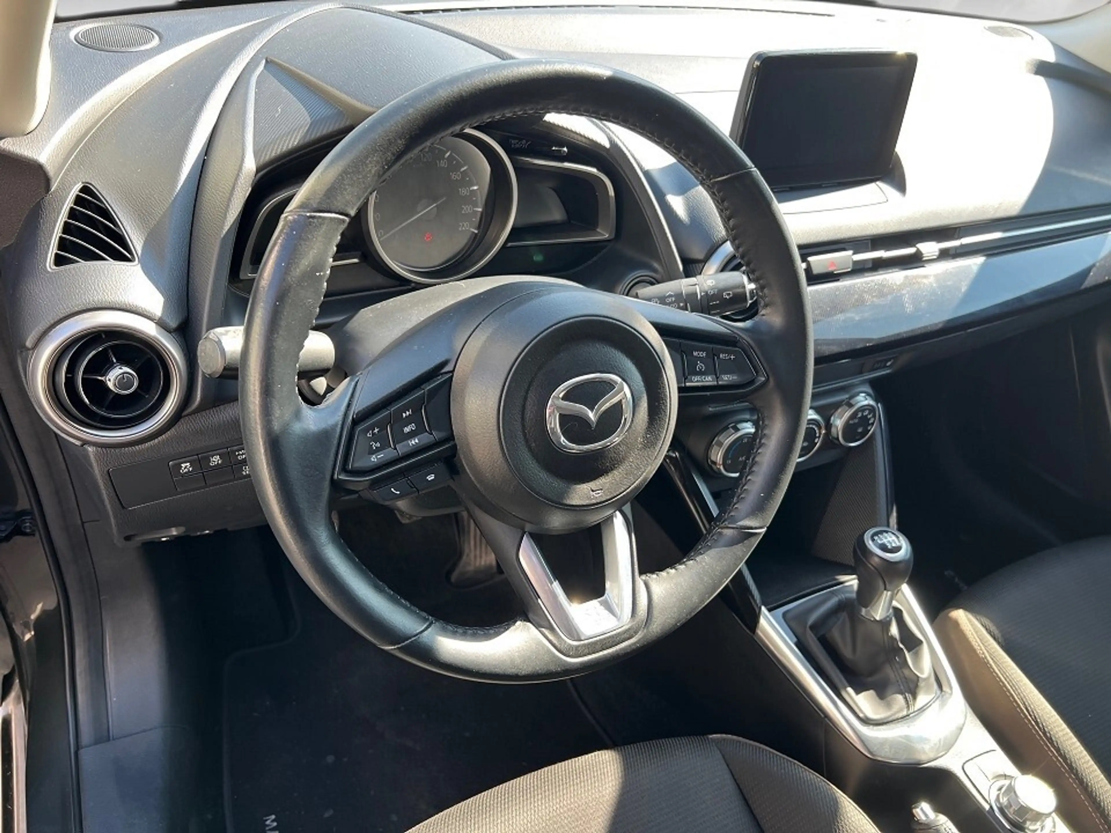Mazda 2 /G90/Takumi — photo 12
