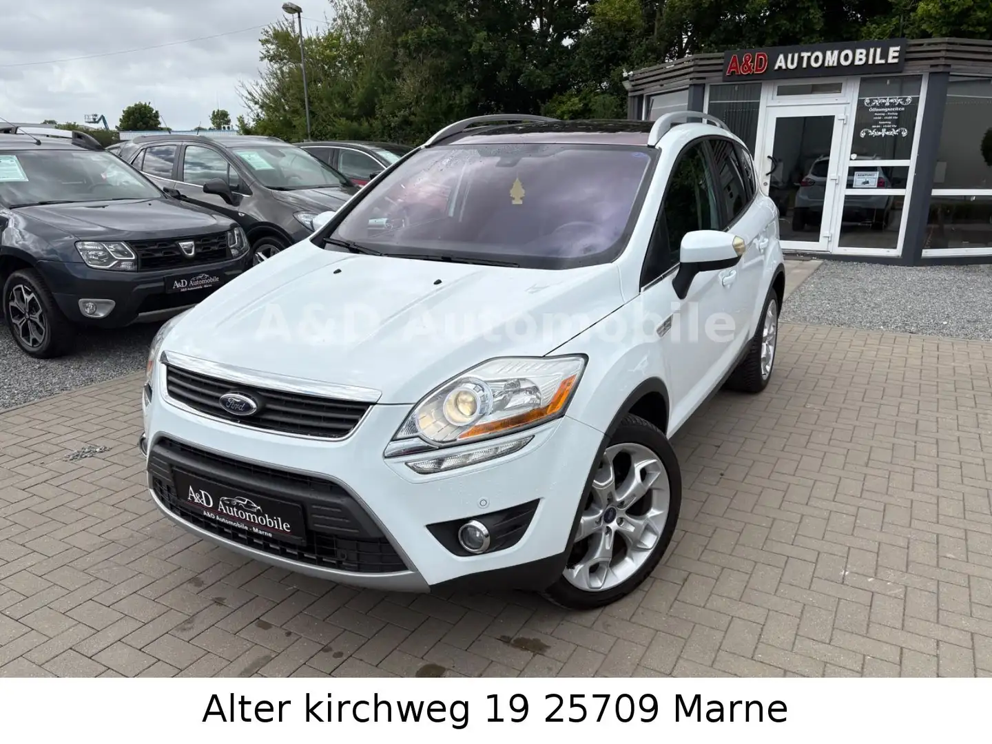 Ford Kuga Titanium KAMERA.PDC.AHK.SHZ.PANO.TÜV NEU Blanc - 1