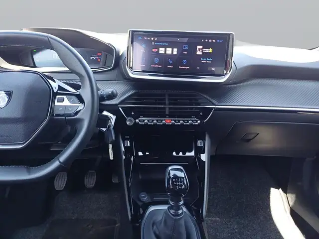 Peugeot 2008 view 12