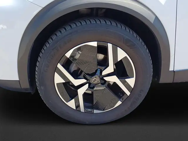 Peugeot 2008 view 8