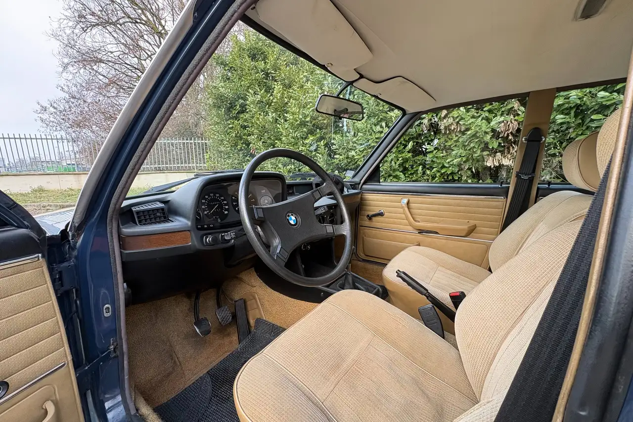 BMW 518 Berlina, foto 6