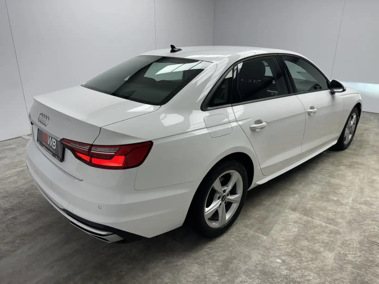 Audi A4 Limousine 35 TFSI advanced Klima Einparkhilfe Wit - 2