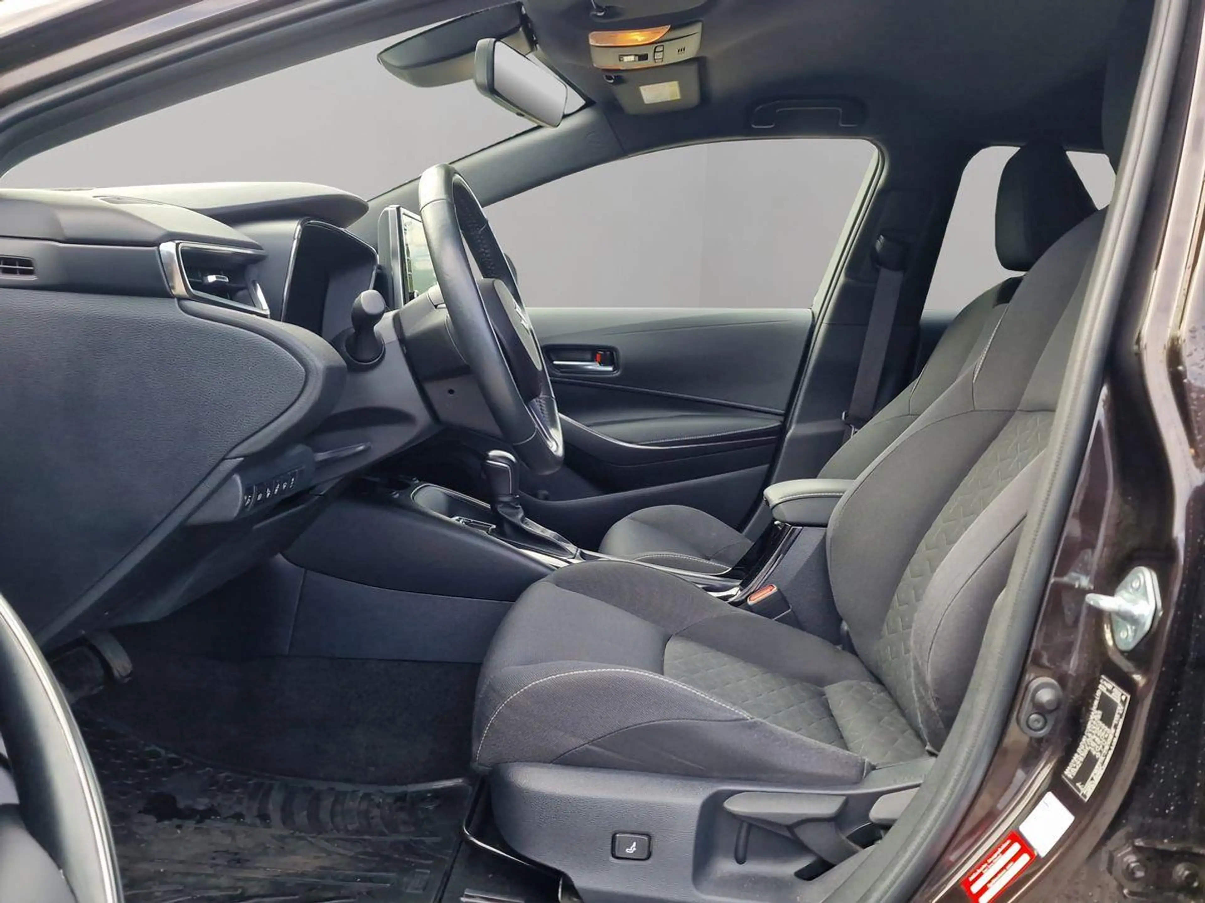 Suzuki Swace 1.8 Hybrid Comfort+ CVT — photo 13